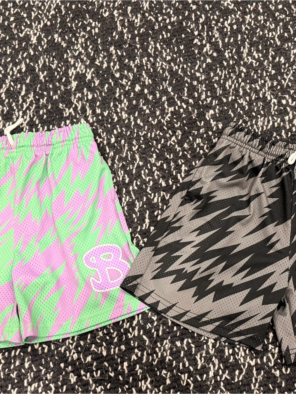 Two Bucketsquad kids size xl Graphic Mesh Shorts - Mint/Pink & Gray/Black